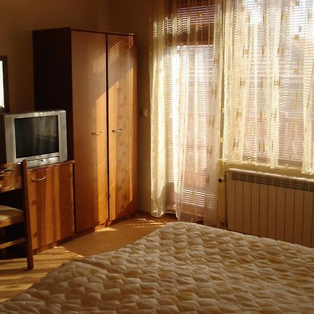 Guesthouse Kiritsovi バンスコ エクステリア 写真